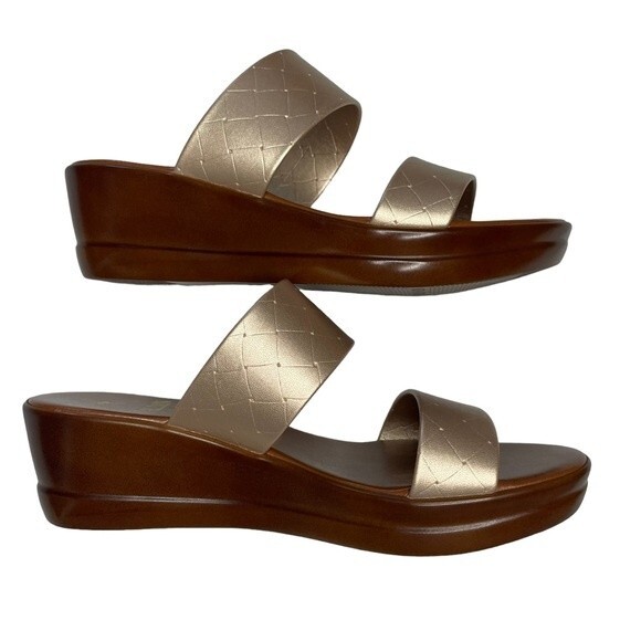 Italian Shoemakers Tan and Gold Slides Sandals 2 inch Heels, size 7M - Picture 6 of 12
